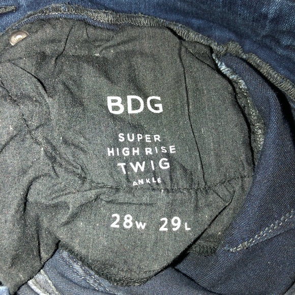 Jeans - Picture 3 of 3